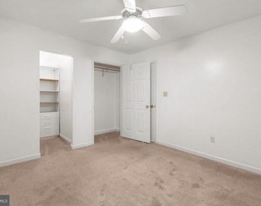206 Hampton Drive - Photo Thumbnail 23