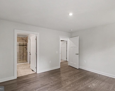 8914 Penrith Drive - Photo Thumbnail 10