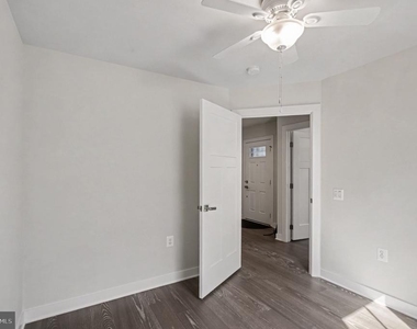 8914 Penrith Drive - Photo Thumbnail 16