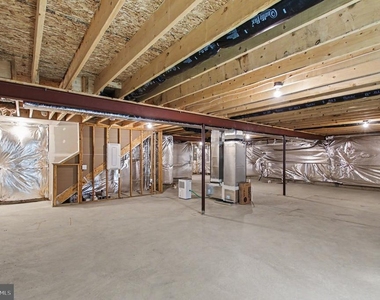 8914 Penrith Drive - Photo Thumbnail 22