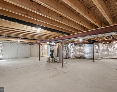 8914 Penrith Drive - Photo Thumbnail 21