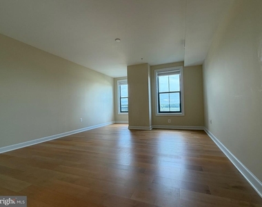 485 Harbor Side Street - Photo Thumbnail 32
