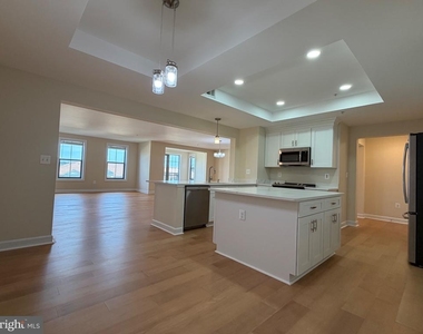485 Harbor Side Street - Photo Thumbnail 5