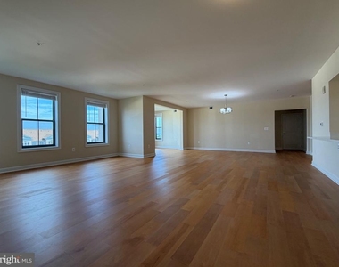485 Harbor Side Street - Photo Thumbnail 46