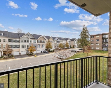 12751 Dara Drive - Photo Thumbnail 11