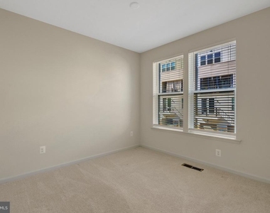2508 Neabsco Common Place - Photo Thumbnail 28