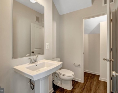 2508 Neabsco Common Place - Photo Thumbnail 11