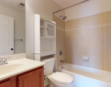 502 Legrace Terrace Ne - Photo Thumbnail 22