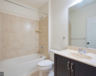 43248 Mitcham Square - Photo Thumbnail 17