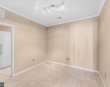 43138 Stillwater Terrace - Photo Thumbnail 19