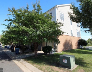 25073 Riding Center Drive - Photo Thumbnail 28
