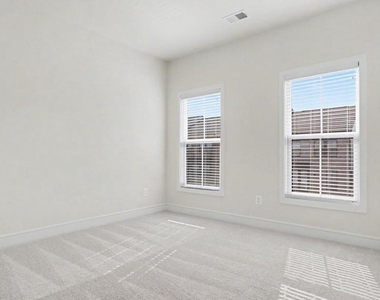 43595 Farringdon Square - Photo Thumbnail 49