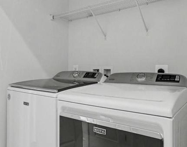 43595 Farringdon Square - Photo Thumbnail 54