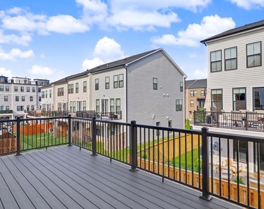 43595 Farringdon Square - Photo Thumbnail 55