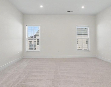 43595 Farringdon Square - Photo Thumbnail 45