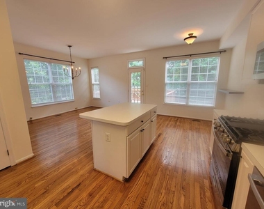 20872 Ivymount Terrace - Photo Thumbnail 9