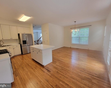 20872 Ivymount Terrace - Photo Thumbnail 8