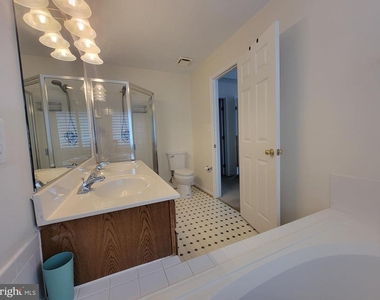 20872 Ivymount Terrace - Photo Thumbnail 14