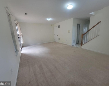 20872 Ivymount Terrace - Photo Thumbnail 20