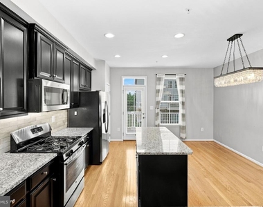 41746 Mcmonagle Square - Photo Thumbnail 9