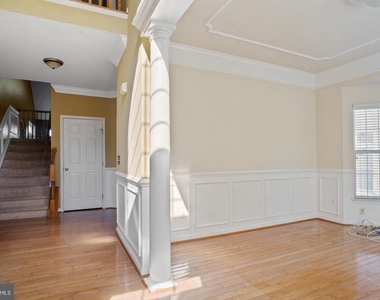 211 Park Gate Drive Se - Photo Thumbnail 11