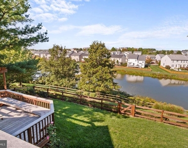 211 Park Gate Drive Se - Photo Thumbnail 6