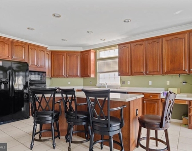 211 Park Gate Drive Se - Photo Thumbnail 25