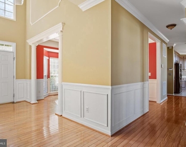 211 Park Gate Drive Se - Photo Thumbnail 14