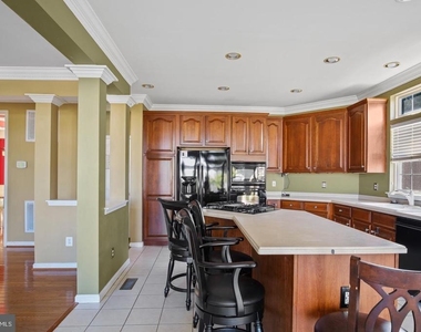 211 Park Gate Drive Se - Photo Thumbnail 30