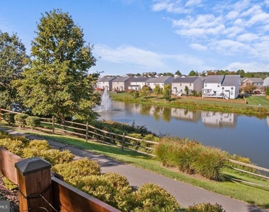 211 Park Gate Drive Se - Photo Thumbnail 9