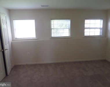 675 Mcleary Square Se - Photo Thumbnail 22