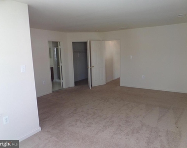 675 Mcleary Square Se - Photo Thumbnail 9