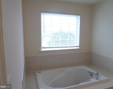 675 Mcleary Square Se - Photo Thumbnail 40