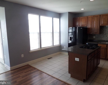 675 Mcleary Square Se - Photo Thumbnail 7