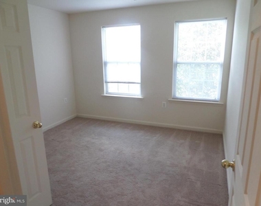 675 Mcleary Square Se - Photo Thumbnail 16