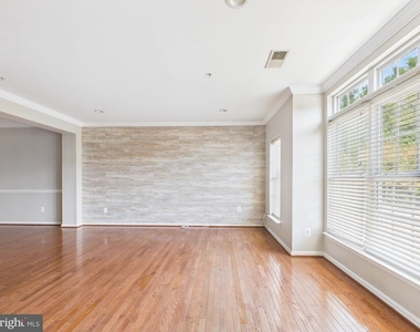 4587 Whittemore Place - Photo Thumbnail 8