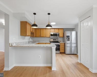 5718 Croatan Court - Photo Thumbnail 11