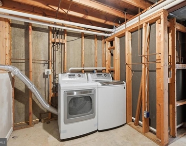 5718 Croatan Court - Photo Thumbnail 30