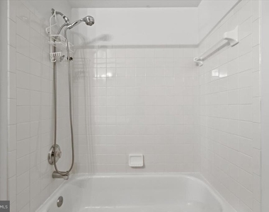 5718 Croatan Court - Photo Thumbnail 21
