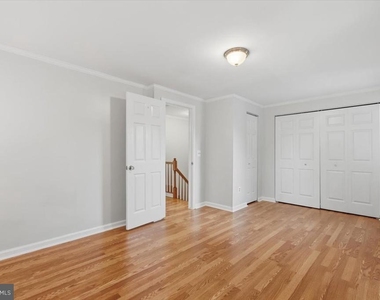5718 Croatan Court - Photo Thumbnail 23