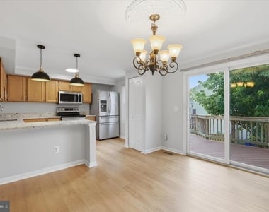 5718 Croatan Court - Photo Thumbnail 9