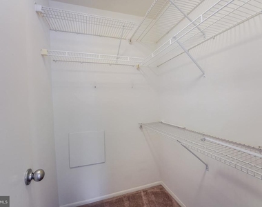1712 Abercromby Court - Photo Thumbnail 19