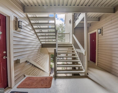 1712 Abercromby Court - Photo Thumbnail 23