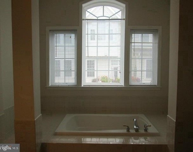 13017 Red Admiral Place - Photo Thumbnail 12