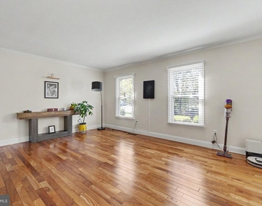 3507 Pecan Place - Photo Thumbnail 9