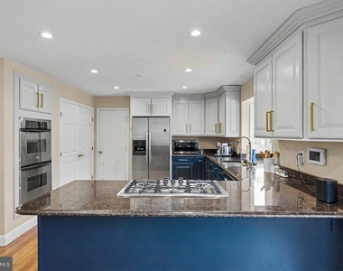 3507 Pecan Place - Photo Thumbnail 12