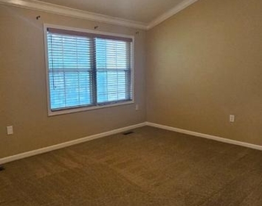 9346 Mccarthy Woods Court - Photo Thumbnail 14