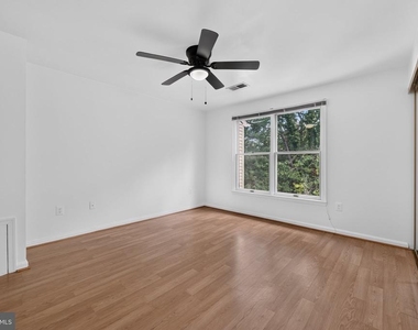 7105 Dijohn Court - Photo Thumbnail 5