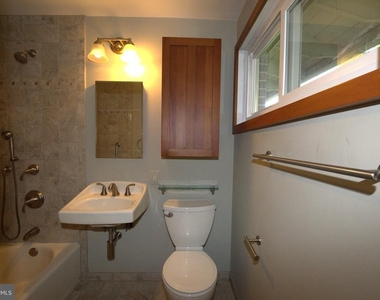 6933 Tyndale Street - Photo Thumbnail 36