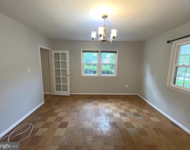 6933 Tyndale Street - Photo Thumbnail 23